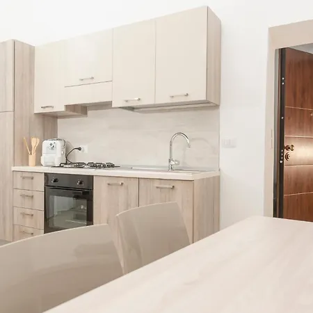 Guest house Fladi House 3*